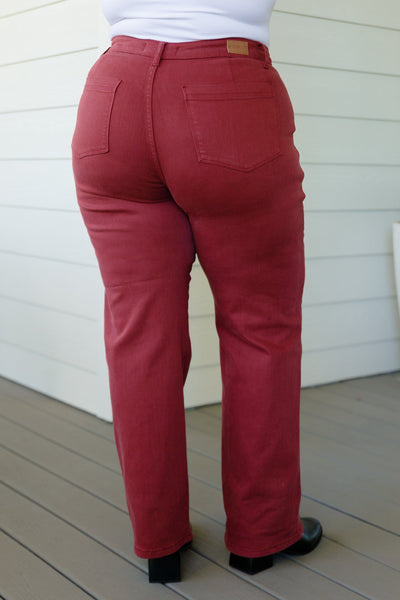 Judy Blue - Phoebe High Rise Front Seam Straight Jeans in Burgundy