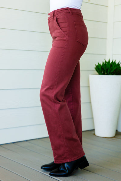 Judy Blue - Phoebe High Rise Front Seam Straight Jeans in Burgundy