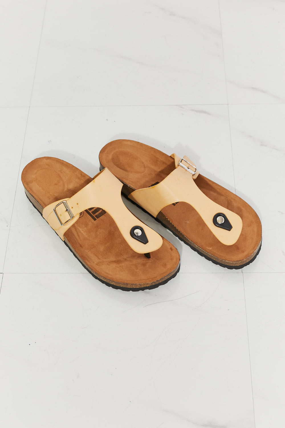 Buy Tan Flat Sandals for Women by Carlton London Online | Ajio.com