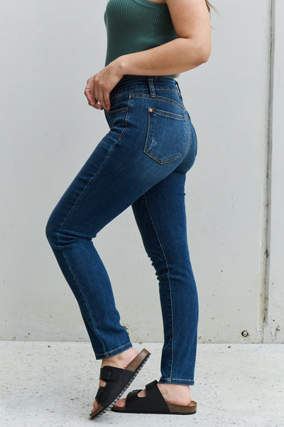 Judy Blue Aila Regular Mid Rise Cropped Relax Fit Jeans